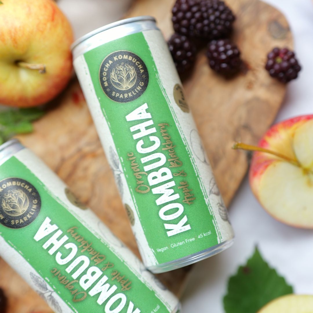 canned apple and blackberry moocha kombucha can