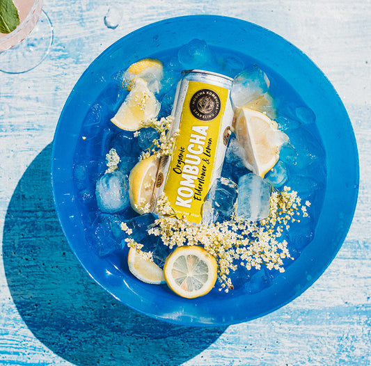 The perfect refreshing drink for Summer | Moocha Kombucha Elderflower & Lemon